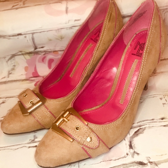 Tan Heels - Picture 2 of 5